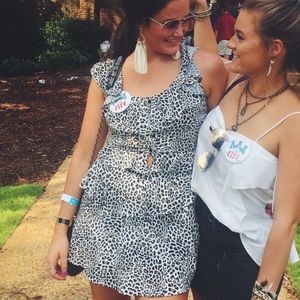 Zara marching set cheetah